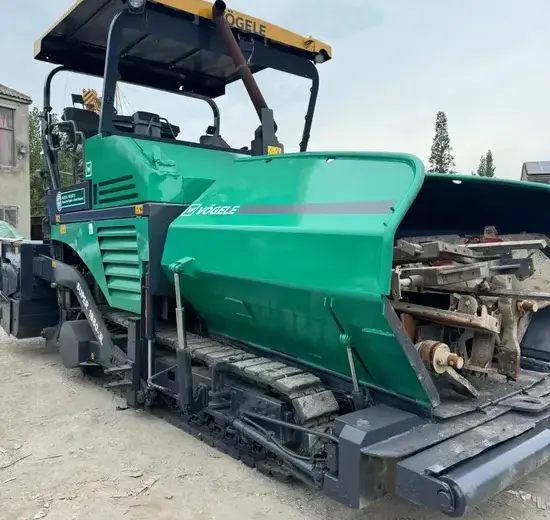 XCMG 1880-3L Asphalt Paver