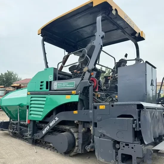 XCMG 1880-3L Asphalt Paver photo 4