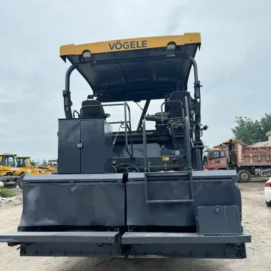 XCMG 1880-3L Asphalt Paver photo 5